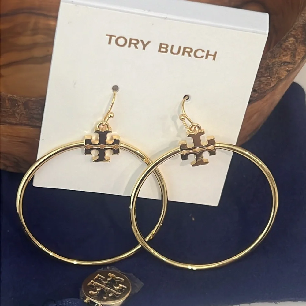 Tory Burch Stocked-T Hoop